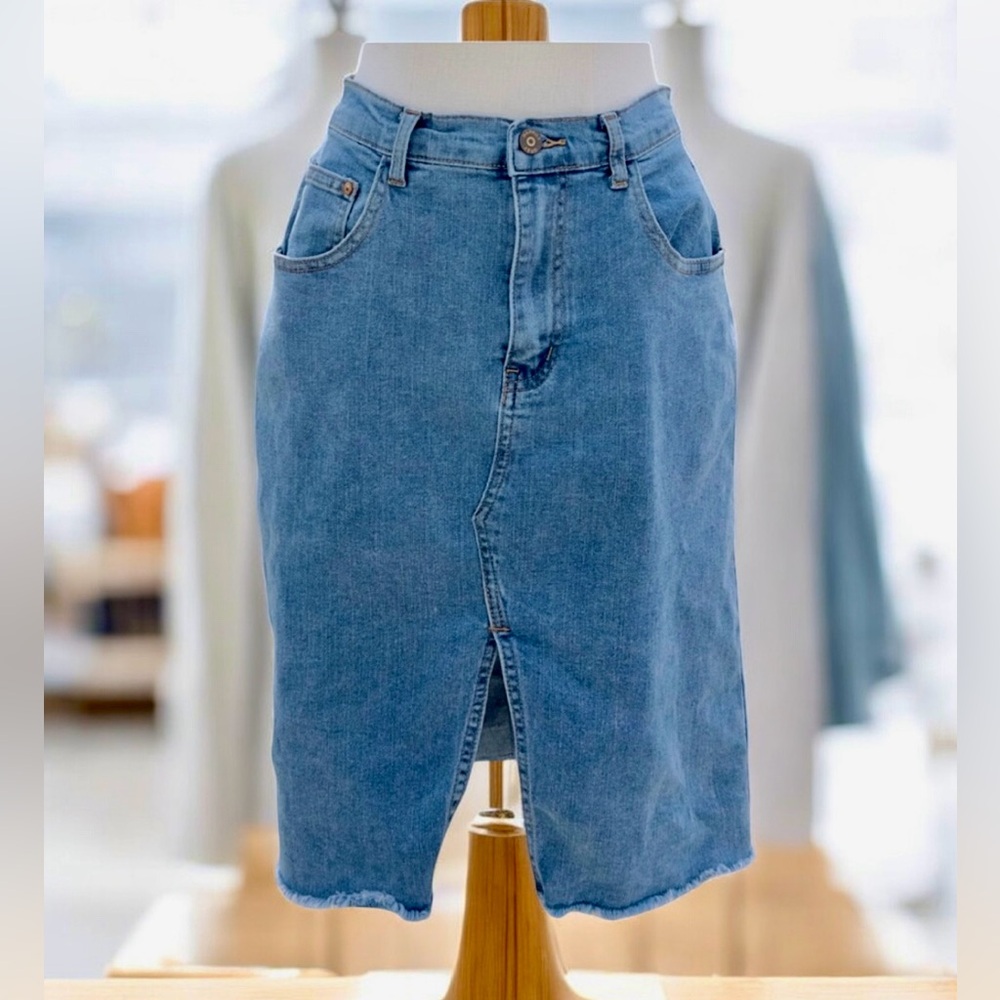 H/G‎ Denim Blue Women's Skirt size 8/28 (D95)